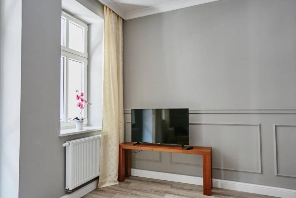 Bezowy Apartament De Lux Dla 4 Osob Chorzow Katowice 외부 사진