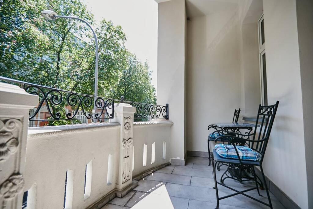 Bezowy Apartament De Lux Dla 4 Osob Chorzow Katowice 외부 사진